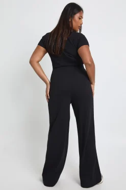 Pantalon basique en côtes à jambe droite