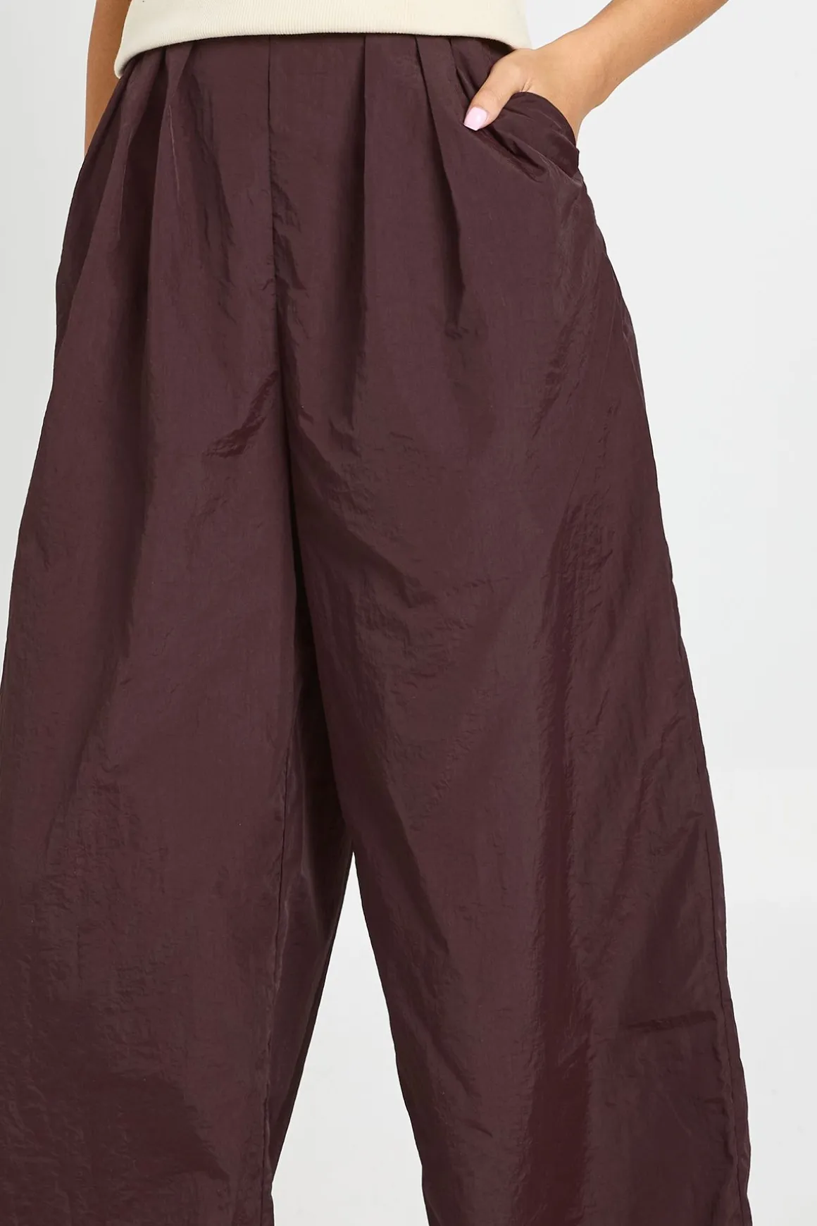 Pantalon Cargo En Nylon Avec Détails Plissés Petite