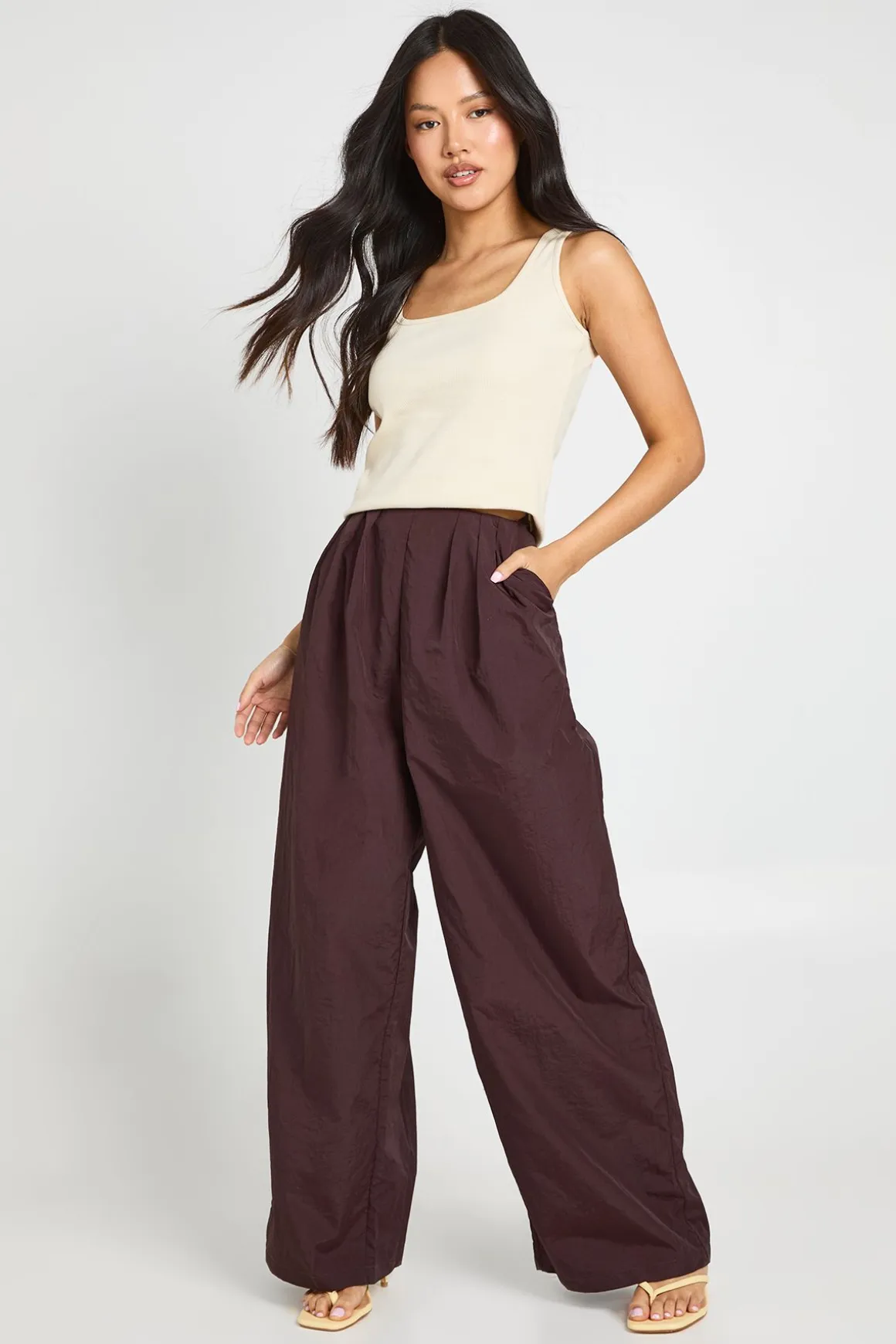 Pantalon Cargo En Nylon Avec Détails Plissés Petite