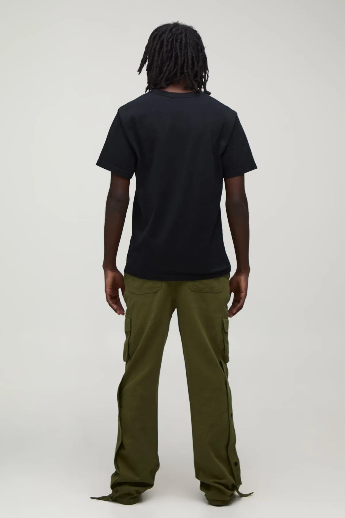 boohooMAN Pantalon Cargo En Sergé À Jambe Droite Évasée Avec Détails À Boutons-pression<Homme Pantalons Cargo