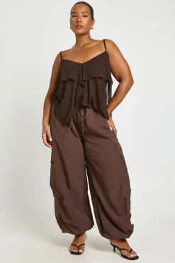 Pantalon Cargo Grande Taille À Taille Froncée Et Revers