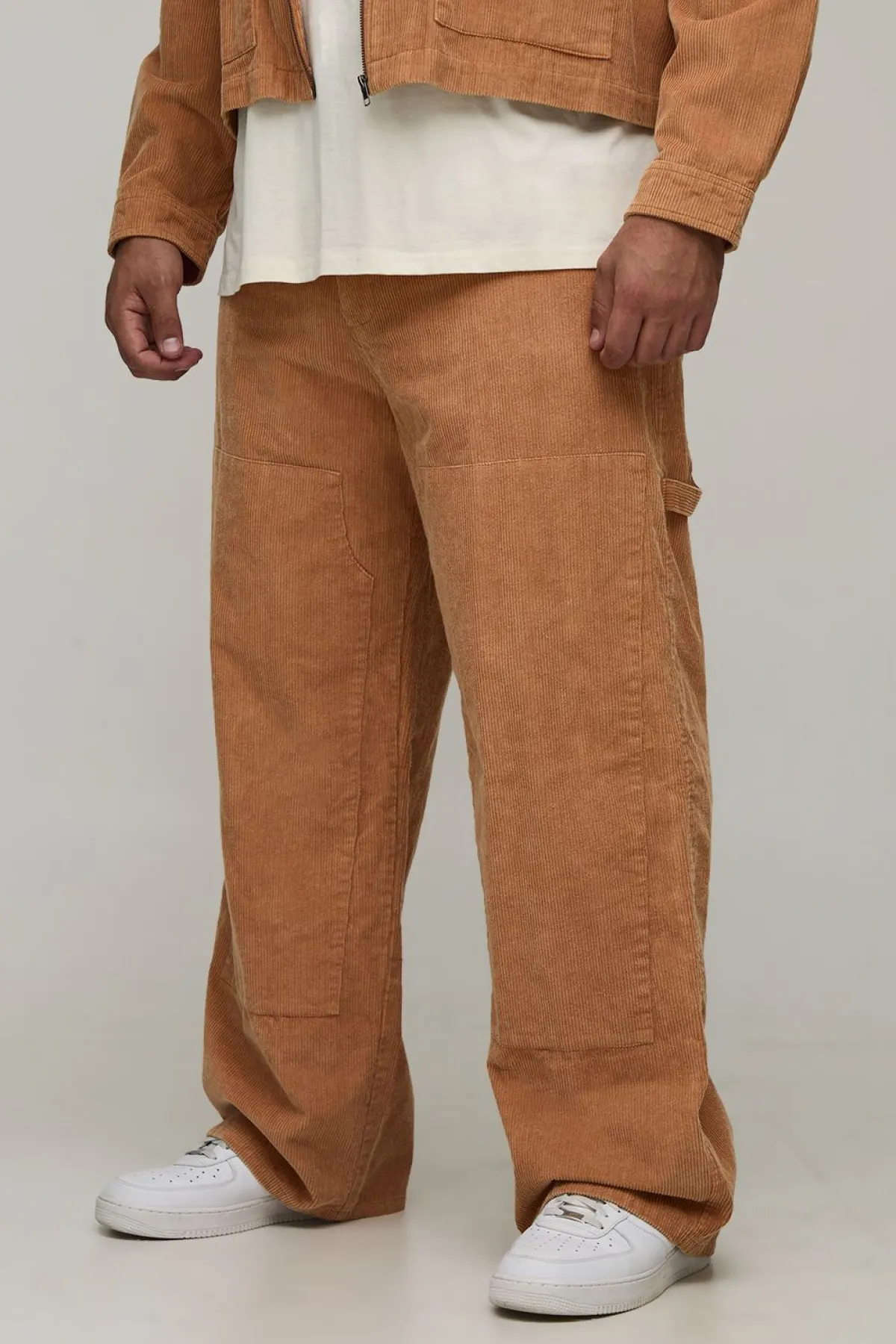 boohooMAN Pantalon carpenter en velours côtelé Plus Washed, coupe décontractée<Homme Tout Afficher|Pantalons Grande Taille