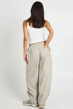 boohoo Pantalon À Carreaux Jambe Tonneau<Femme Pantalons
