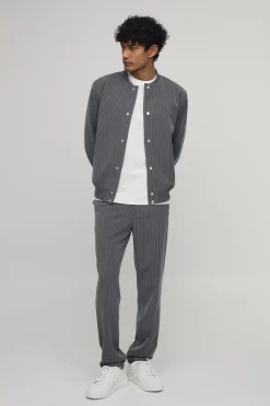 Pantalon Coordonné À Rayures Coupe Droite Ajustée