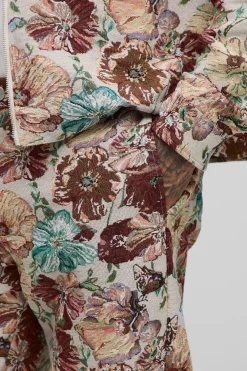 Pantalon à coupe décontractée en tapisserie florale imposante