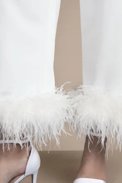 Pantalon Court à Bordure de Plumes