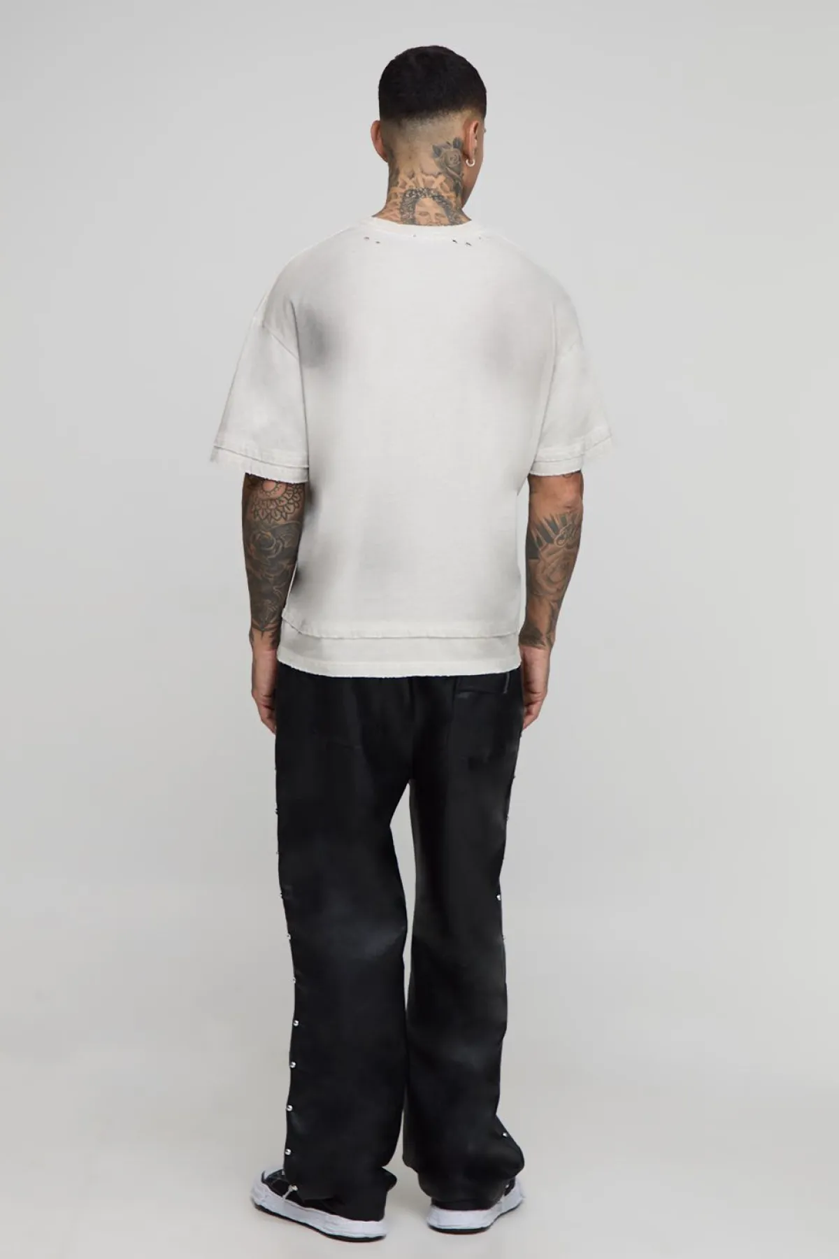 boohooMAN Pantalon de charpentier ample clouté à cordon et au look synthétique<Homme Pantalons Tall|Tout Afficher