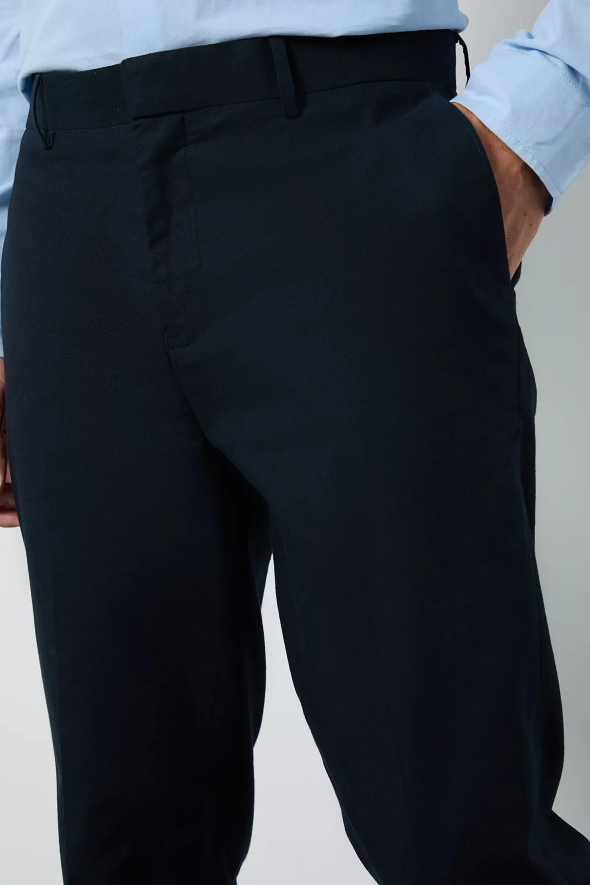 Pantalon De Costume Ajusté En Lin Bleu Marine
