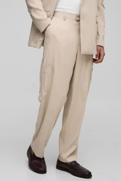 Pantalon de costume à coupe décontractée avec appliqué croisé
