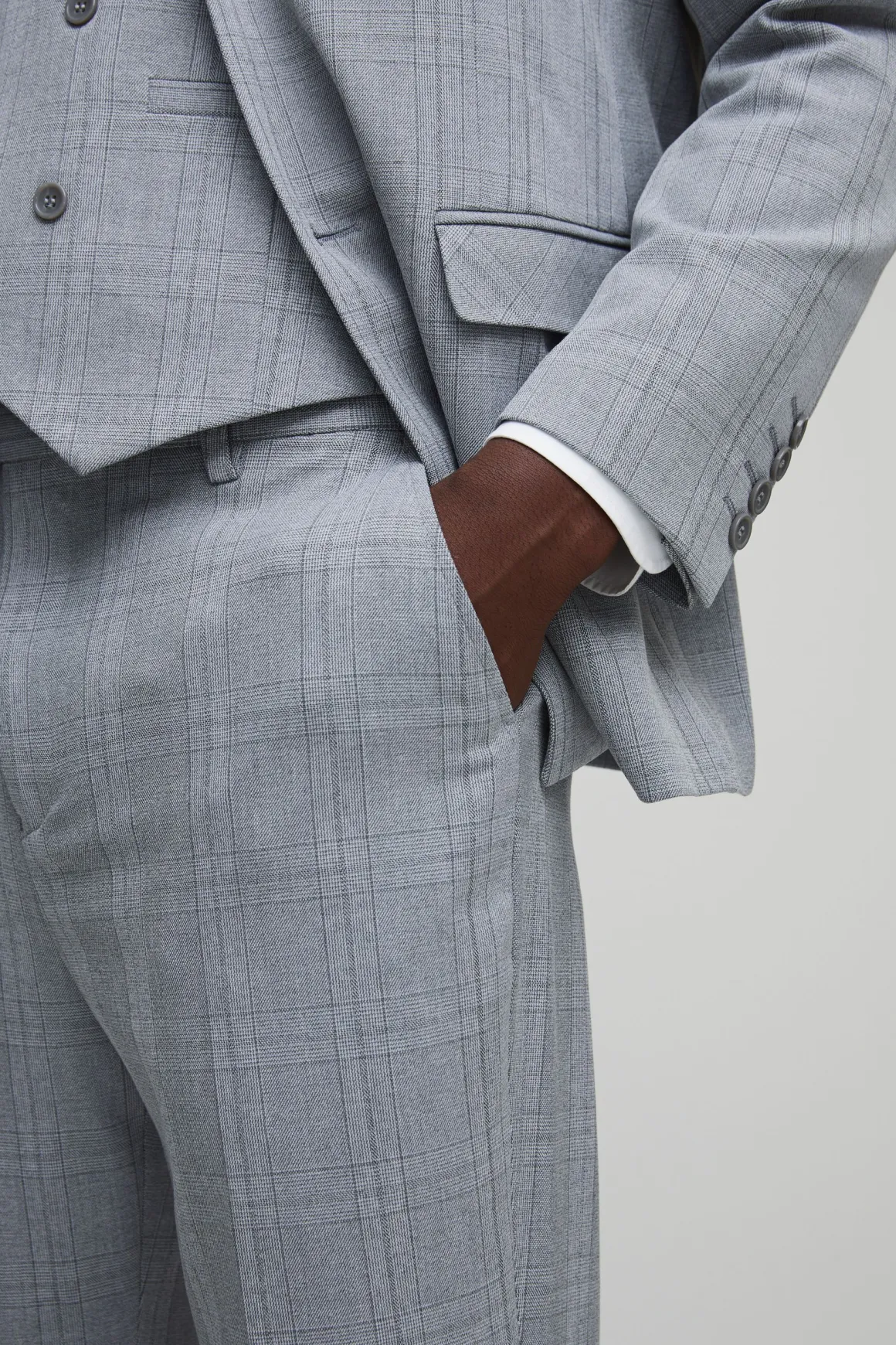 Pantalon de costume à coupe droite et motif à carreaux ton sur ton