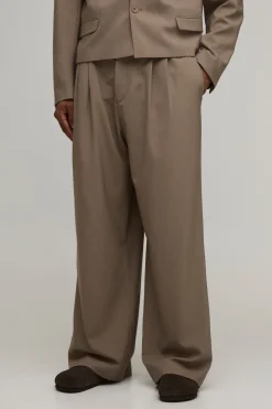 Pantalon De Costume Coupe Large Ajustée Avec Plis Devant