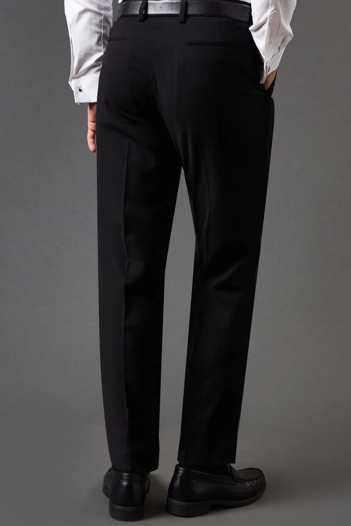 Pantalon de Costume Essentiel Noir Coupe Ajustée