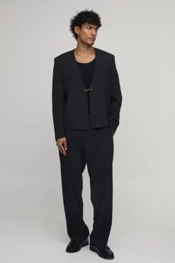 Pantalon De Costume Rayé À Coupe Décontractée Avec Détails De Couture