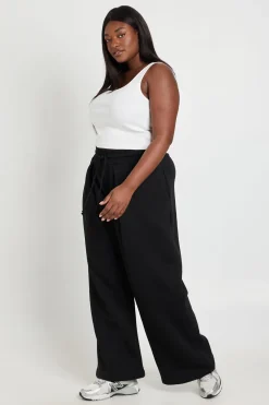 boohoo Pantalon De Jogging Grande Taille À Jambes Larges Avec Plis Piqués<Femme Pantalons|Joggings
