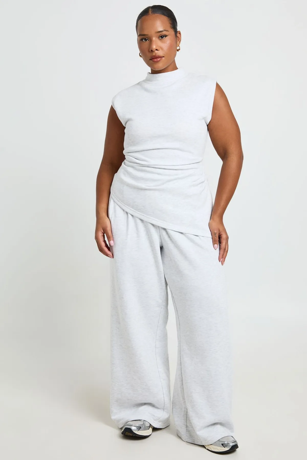 boohoo Pantalon De Jogging Large Plissé Taille Haute Grande Taille<Femme Pantalons|Joggings