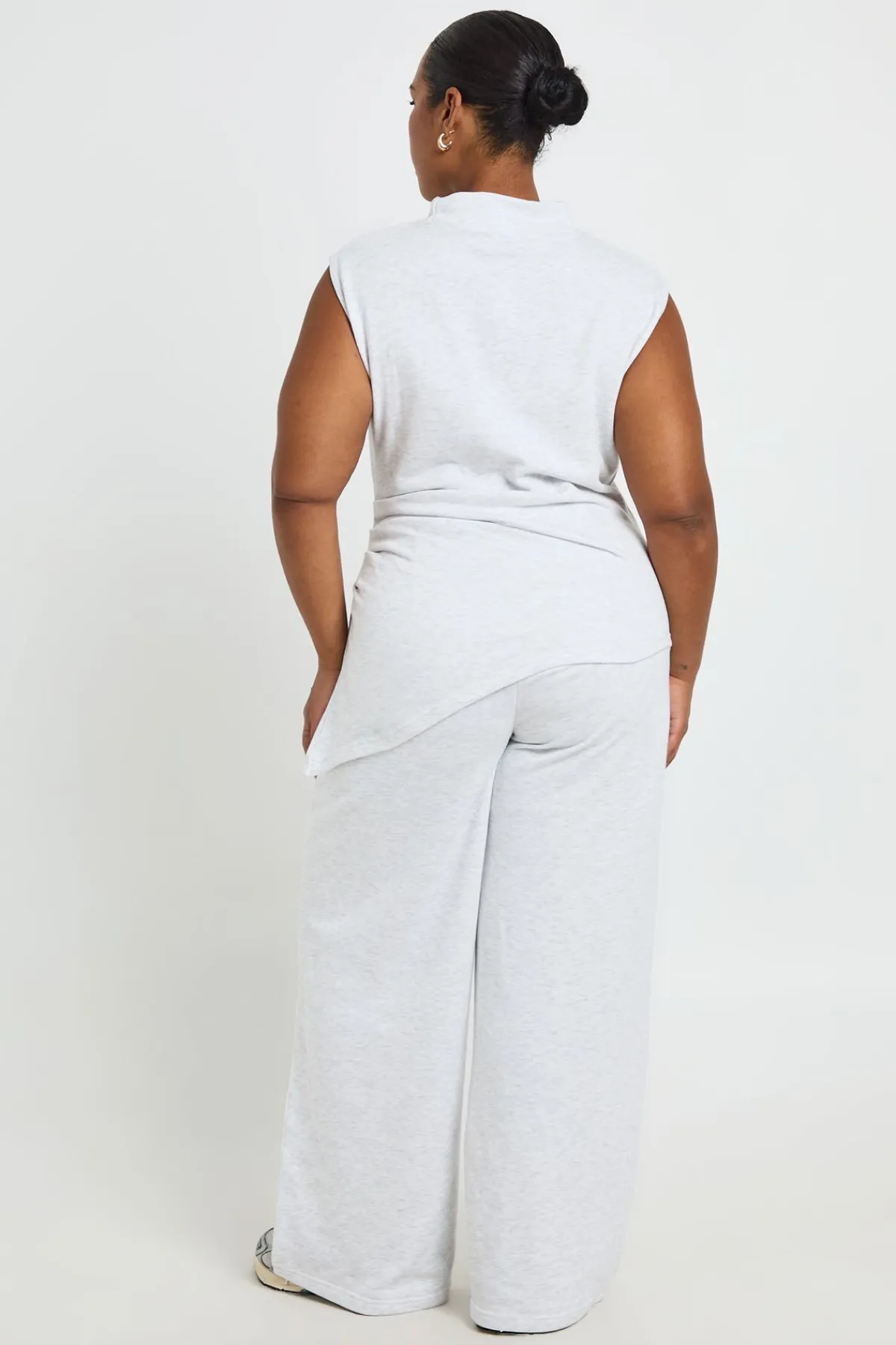 boohoo Pantalon De Jogging Large Plissé Taille Haute Grande Taille<Femme Pantalons|Joggings