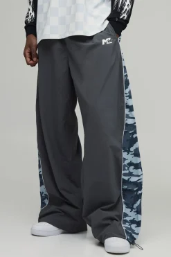 boohooMAN Pantalon De Jogging Parachute Extrême À Panneaux Camouflage Tall<Homme Pantalons Tall|Tout Afficher