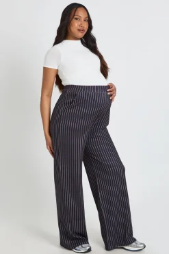 Pantalon De Maternité Large À Rayures Fines Et Coupe Ajustée
