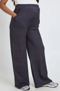 Pantalon De Maternité Large À Rayures Fines Et Coupe Ajustée