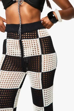 boohoo Pantalon de plage en crochet à jambes larges à motif damier<Femme Pantalons|Pulls Et Gilets