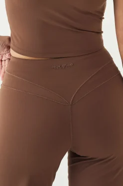 Pantalon De Yoga Jambe Droite Ultra Sculptant Avec Détails De Coutures Dsgn Studio