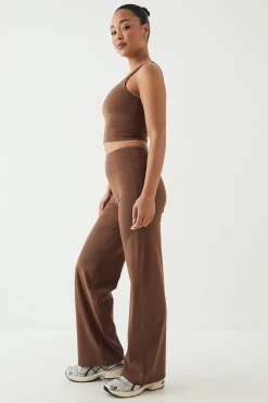 Pantalon De Yoga Jambe Droite Ultra Sculptant Avec Détails De Coutures Dsgn Studio
