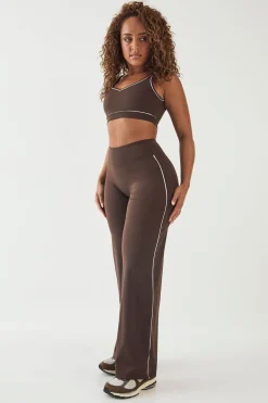 Pantalon De Yoga Évasé À Jambes Larges Avec Passepoil Dsgn Studio