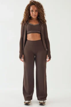Pantalon De Yoga Évasé À Jambes Larges Avec Passepoil Dsgn Studio