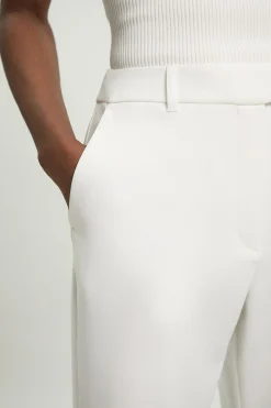 Pantalon Droit Ajusté En Tissu Stretch Compact