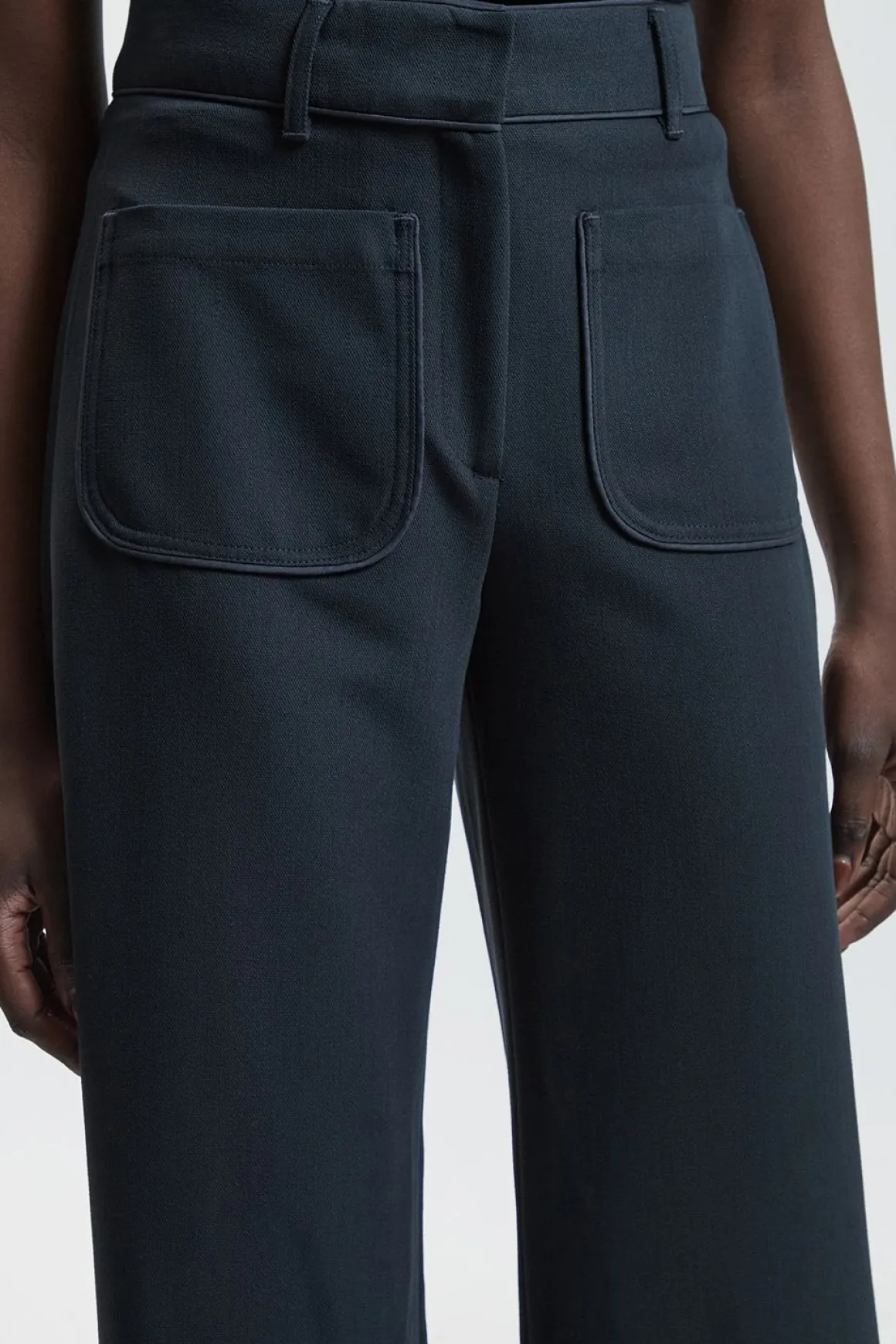 Pantalon Droit Ajusté Extensible À Poches