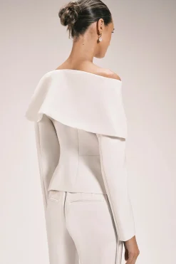 Pantalon Droit Ajusté Sur Les Côtés En Satin Stretch Compact
