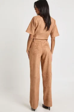 Pantalon Droit avec Détails de Couture en Daim