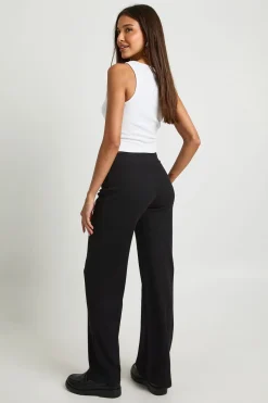 boohoo Pantalon Droit Côtelé Basique<Femme Pantalons|Basiques