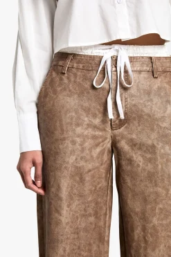 boohoo Pantalon droit délavé en synthétique<Femme Pantalons|Tailleurs