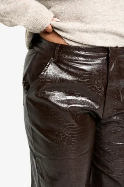 Pantalon Droit En SYNTHÉTIQUE Effet Croco Plus