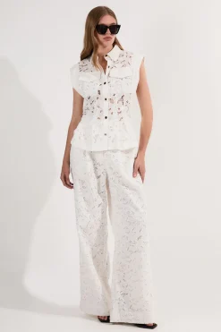 Pantalon Droit en Tissage Ajouré