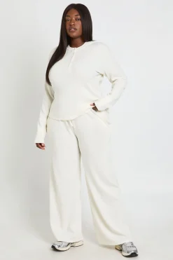 boohoo Pantalon Droit Gaufré Grande Taille<Femme Pantalons|Tailleurs