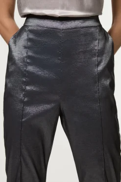 Pantalon droit métallisé à coupe fluide