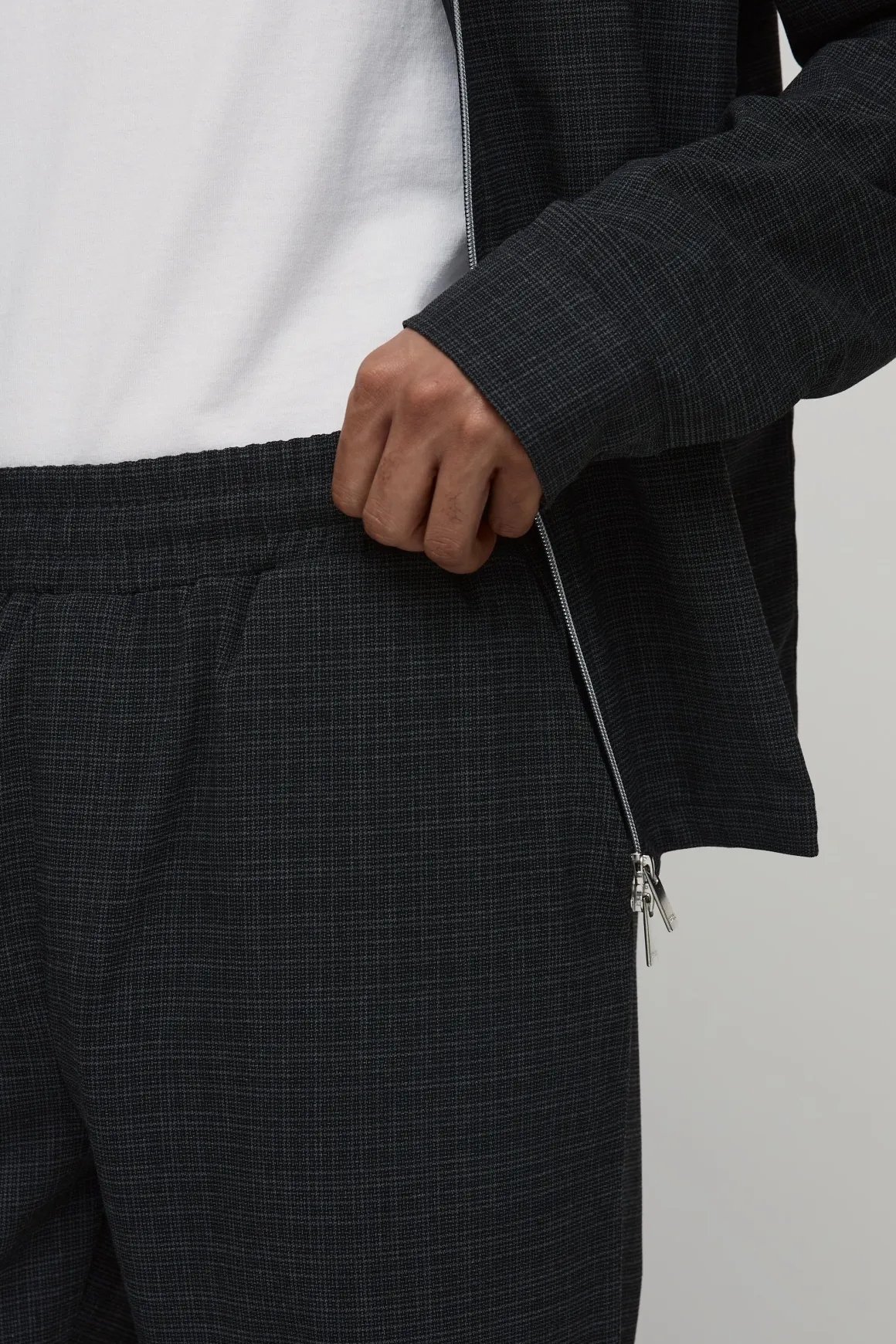 Pantalon Droit À Plis Frontaux Micro Carreaux Coordonné