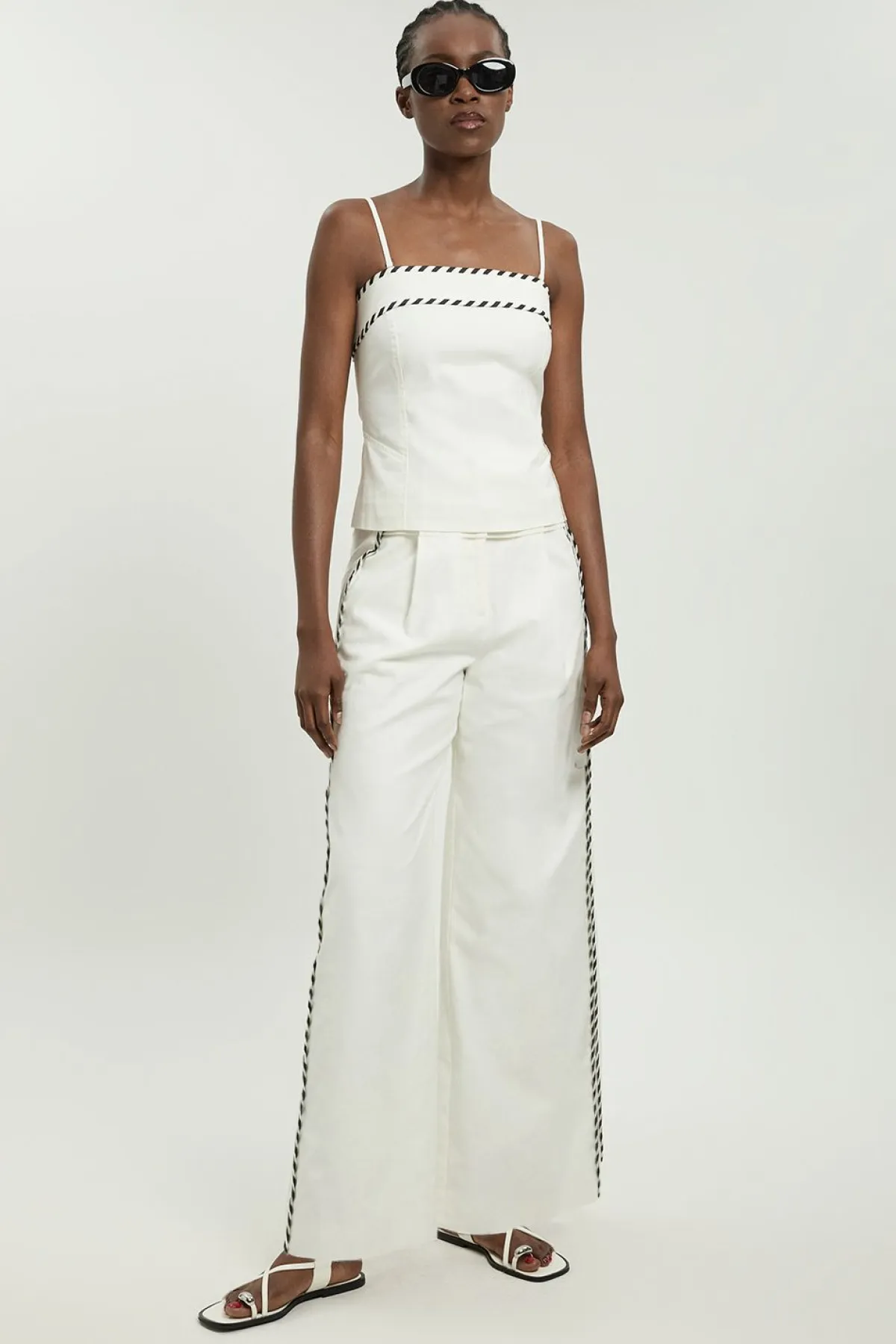KarenMillen Pantalon Droit Taille Petite En Mélange De Lin Avec Surpiqûres Contrastées<Femme Pantalons|Tailleurs