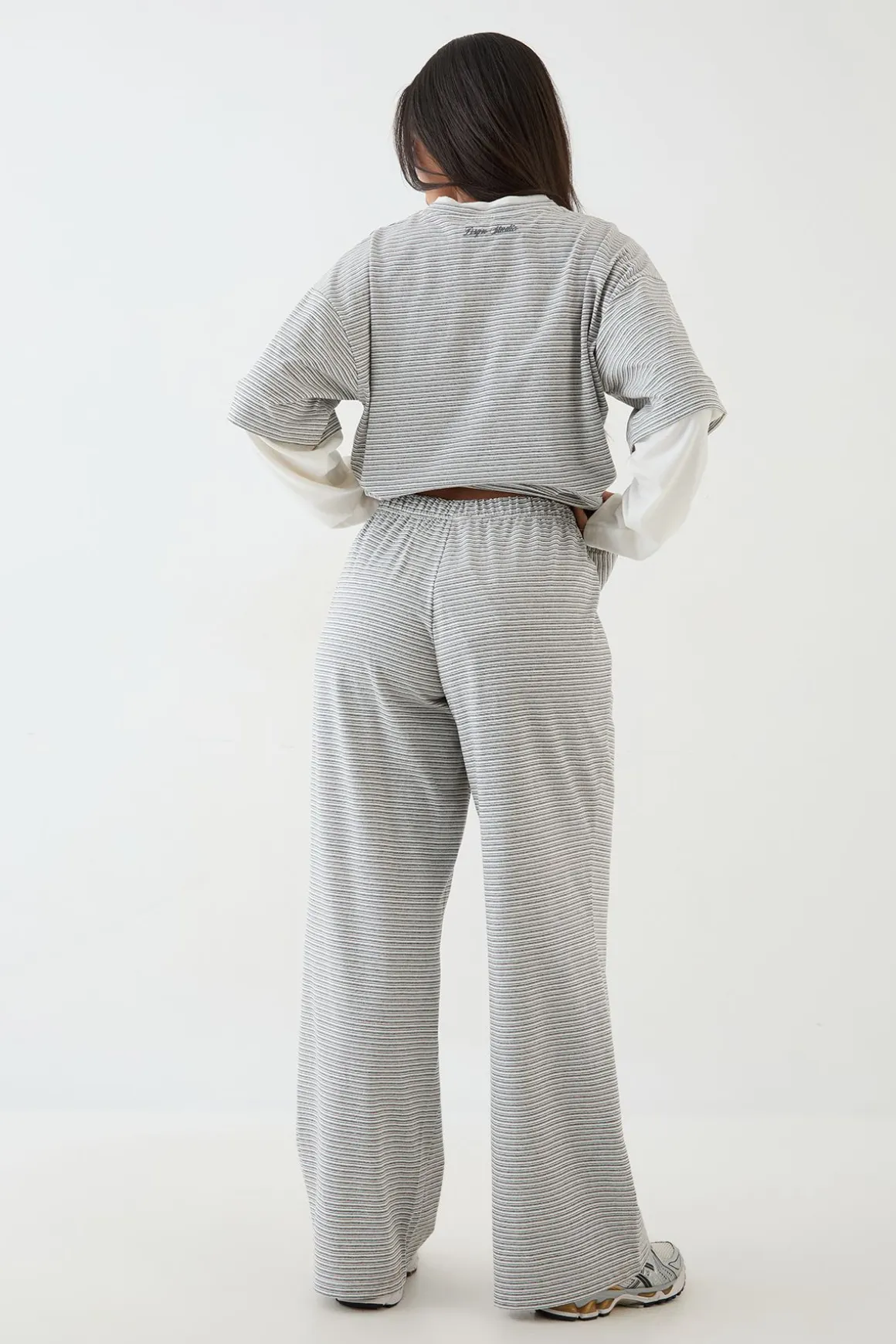 Pantalon Droit Texturé Dsgn Studio