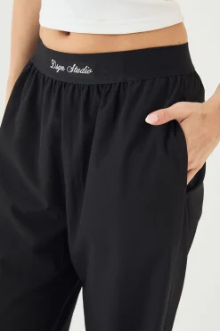 Pantalon DSGN Studio à Taille Élastique et Jambe Droite