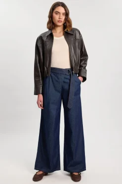 Pantalon En Denim À Jambe Large Avec Ceinture