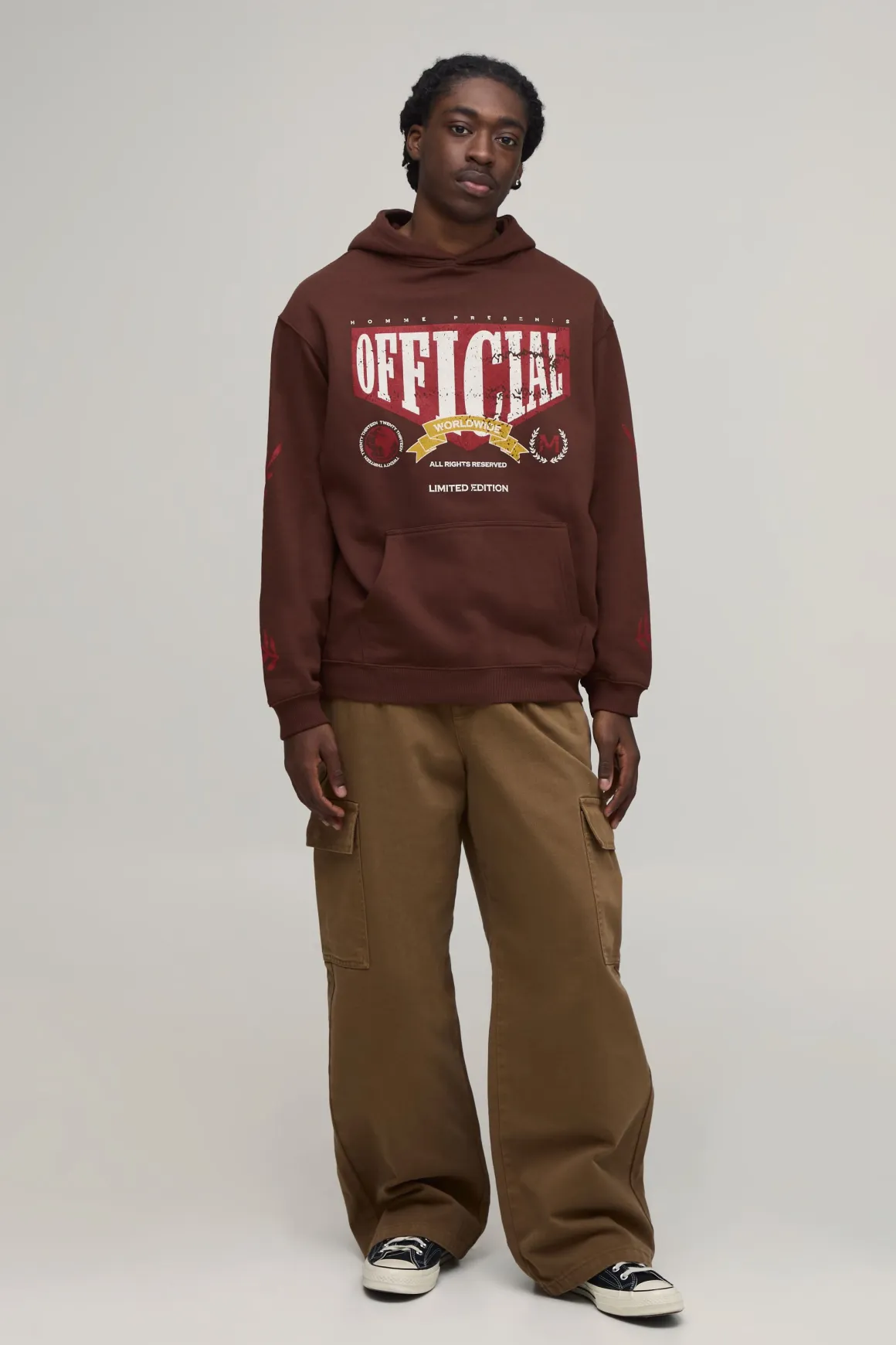 Pantalon en sergé lavé à coupe ample, avec ceinture moitié-moitié et poche cargo