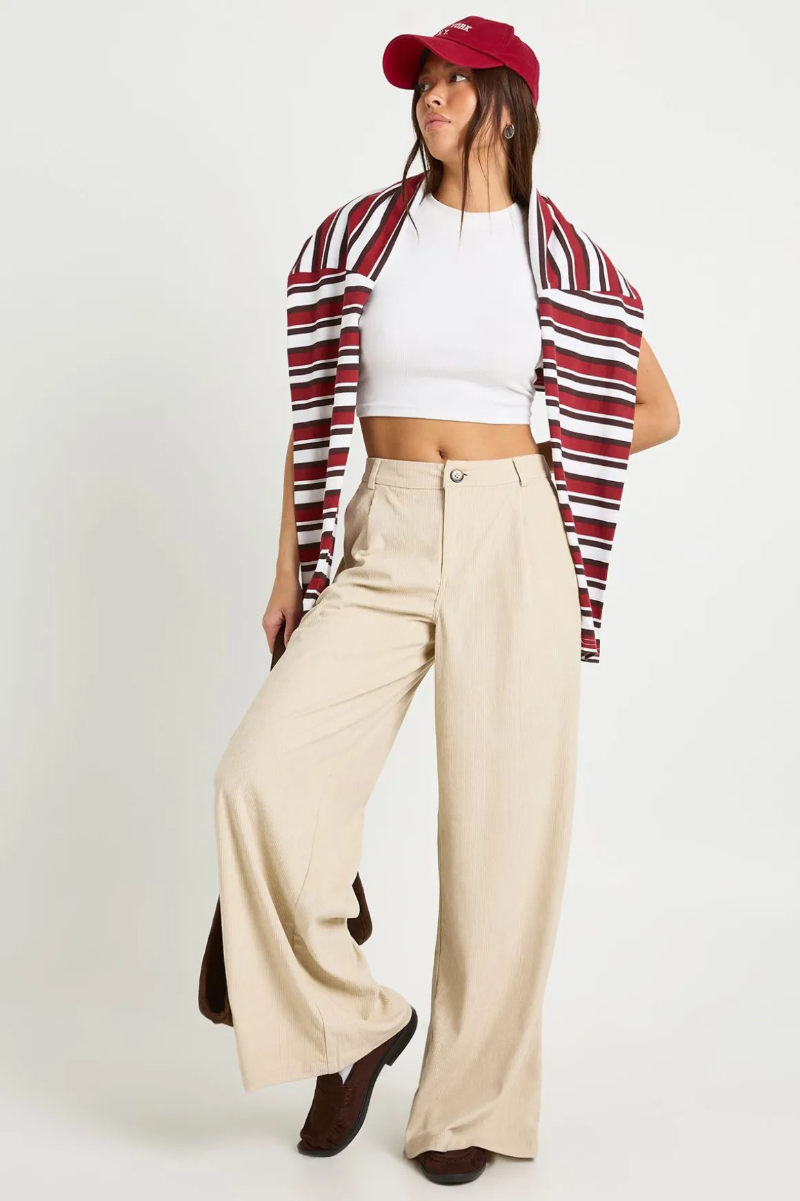 Pantalon en velours côtelé à jambes larges