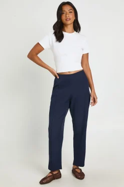 boohoo Pantalon Fuselé Ajusté Basiques Petite<Femme Pantalons