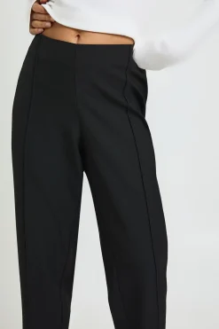 Pantalon Fuselé Tailleur Petite Boohoo Basics