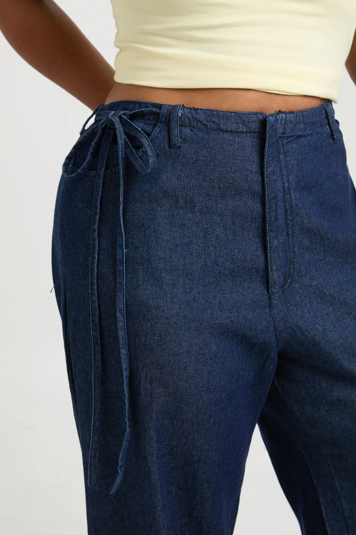 Pantalon Grande Taille En Chambray Avec Détail Nœud À La Taille
