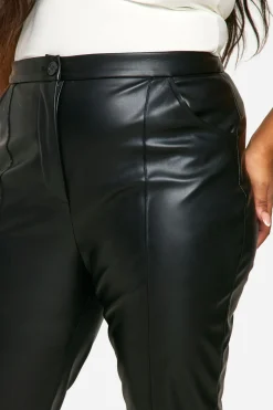 Pantalon Grande Taille En Synthétiquecuir Coupe Ajustée Avec Détails De Coutures