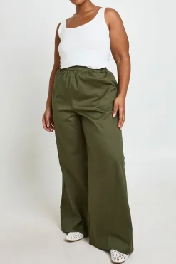 boohoo Pantalon Grande Taille À Jambes Larges Avec Taille Élastiquée<Femme Pantalons